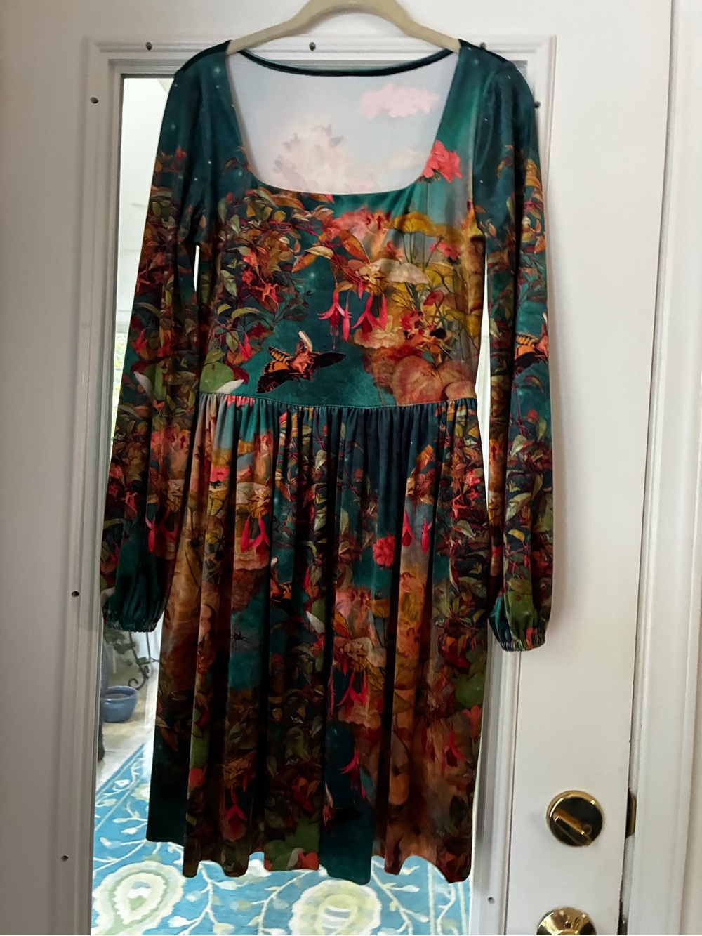 Blackmilk Midsummer Night’s Fairies velvet square neck Bishop long line dress - Picture 9 of 11